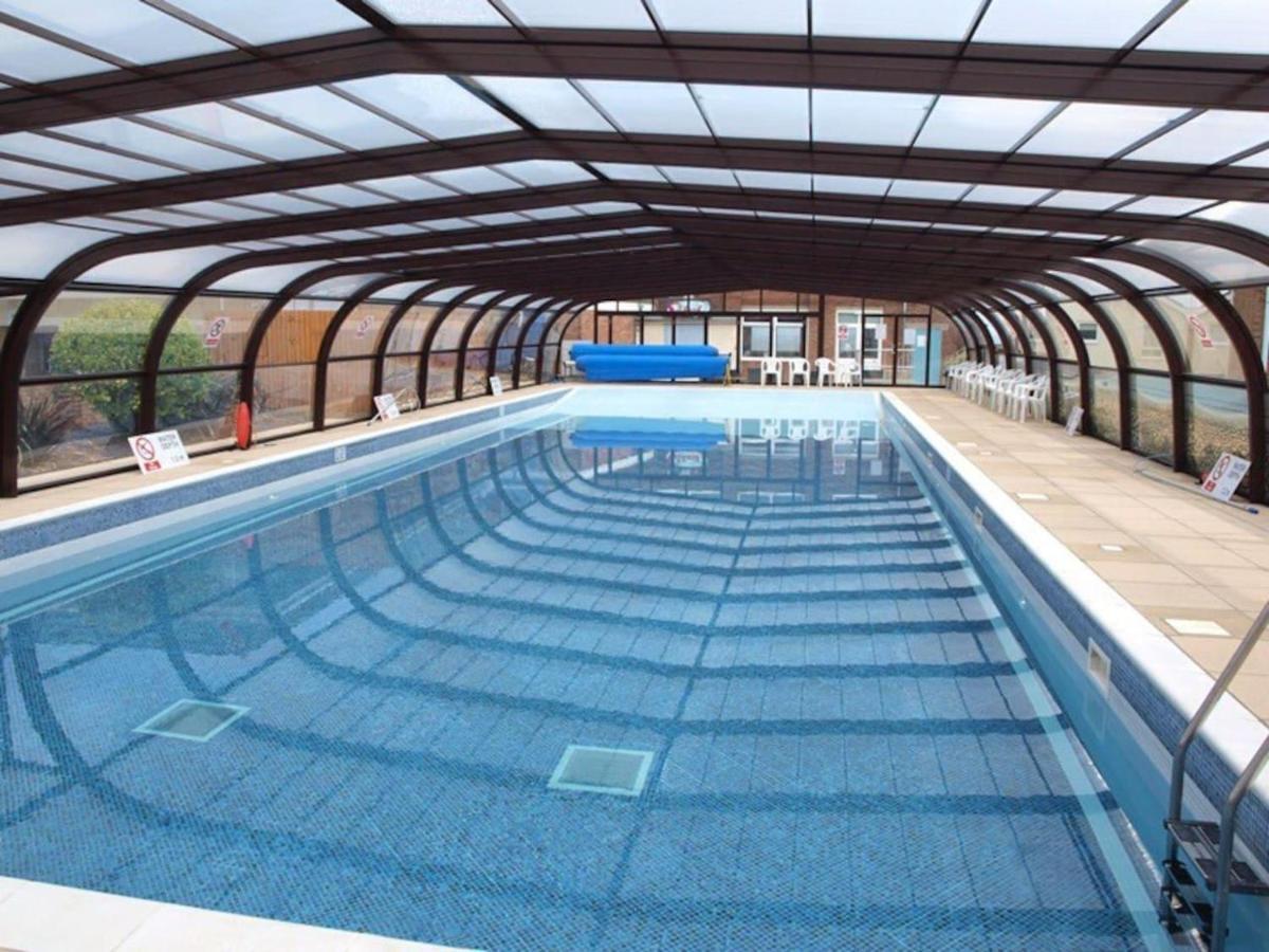 Villa Sea View 3-Bed Heated Pool Eat Bar Kids Park Lowestoft Eksteriør billede
