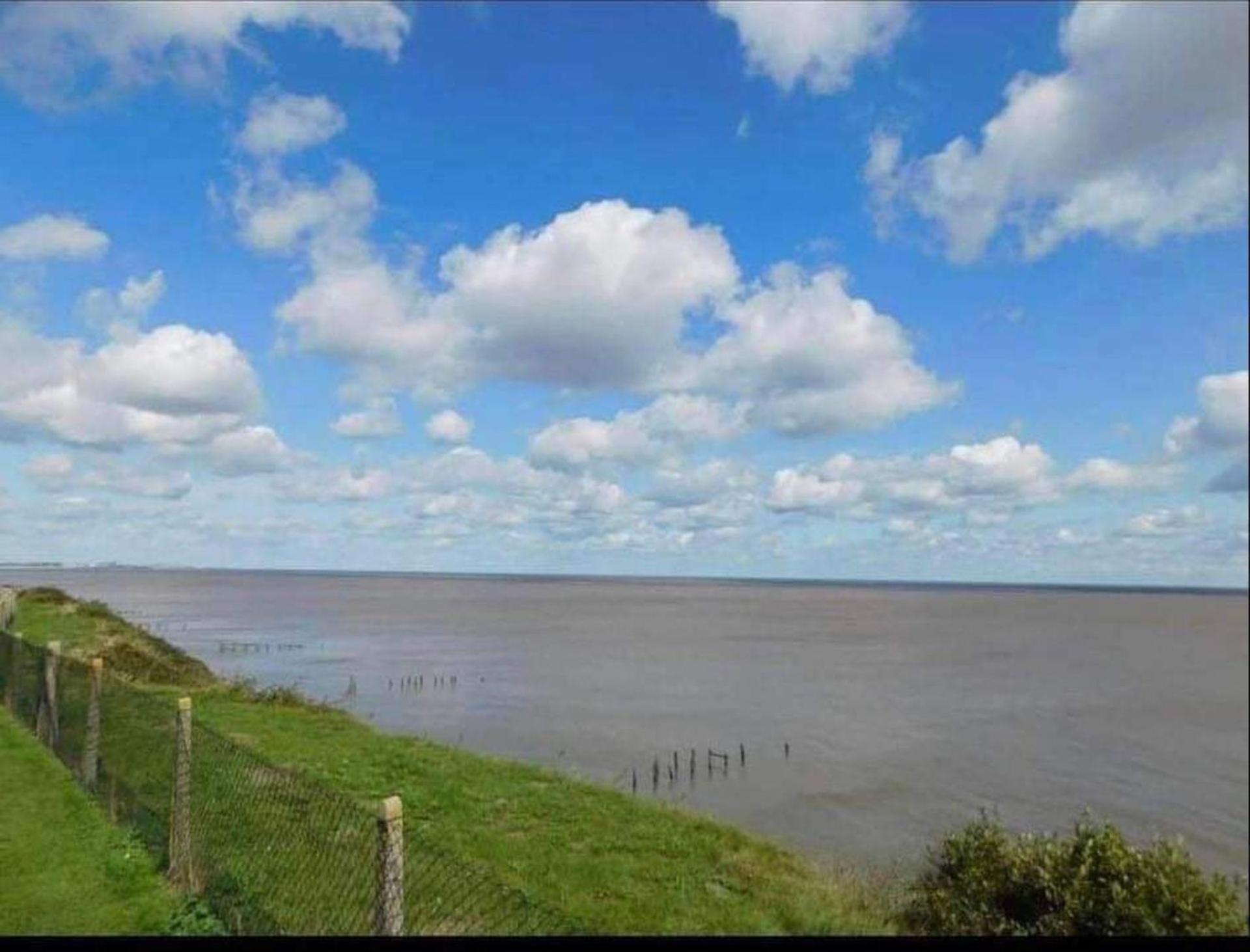 Villa Sea View 3-Bed Heated Pool Eat Bar Kids Park Lowestoft Eksteriør billede