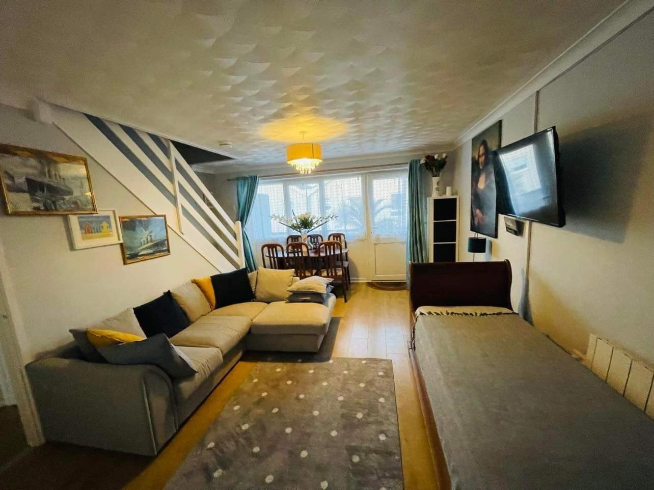 Villa Sea View 3-Bed Heated Pool Eat Bar Kids Park Lowestoft Eksteriør billede